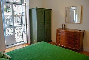 Castelo Terrace Apartments