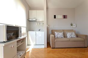 Mar deLuxe Apartments