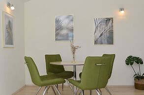 Mar deLuxe Apartments