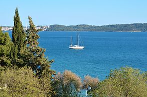 Mar deLuxe Apartments