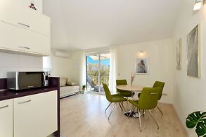 Mar deLuxe Apartments