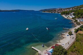 Mar deLuxe Apartments