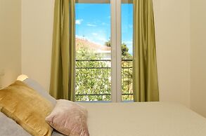 Mar deLuxe Apartments