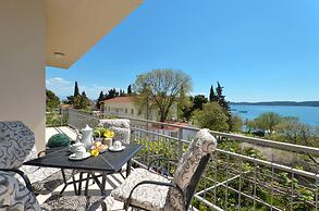 Mar deLuxe Apartments