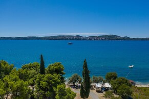 Mar deLuxe Apartments