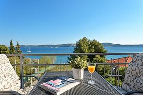 Mar deLuxe Apartments