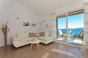 Mar deLuxe Apartments