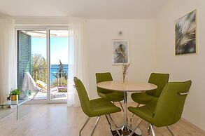 Mar deLuxe Apartments