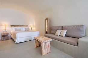 The Ivory Suite in Santorini