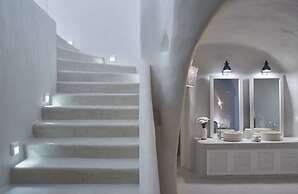 Villa Ioli With Stunning Caldera Views