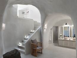 Villa Ioli With Stunning Caldera Views