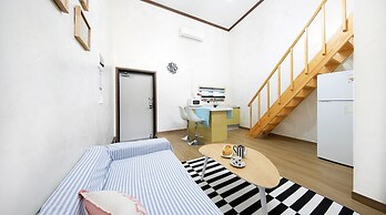 Kkoristar Pool and Spa Pension