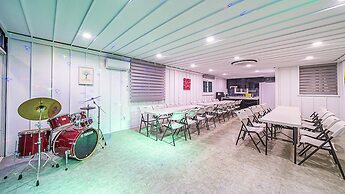 Miramonti Pool Villa Pension