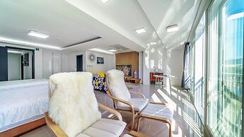 Miramonti Pool Villa Pension