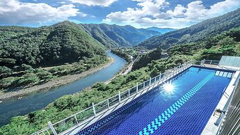 Miramonti Pool Villa Pension