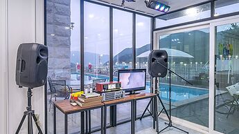 Miramonti Pool Villa Pension