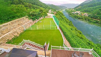 Miramonti Pool Villa Pension