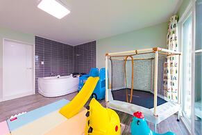 My Chu Kids Pool Villa Pension