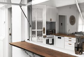 Beach Cottage in Bondi