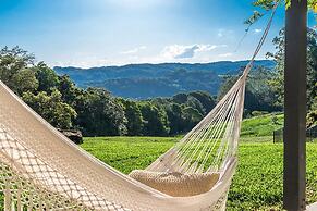 Your Luxury Escape - Fairway