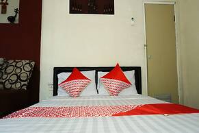 OYO 2860 The Castury Homestay Syariah