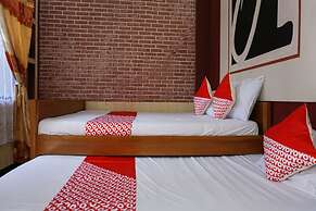 OYO 2860 The Castury Homestay Syariah