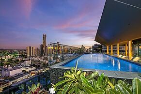 Fortitude Valley Apartments by CLLIX