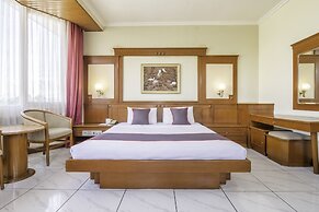 Super OYO Collection O 25 Hotel Baltika