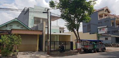 OYO 2753 Irma's Residence