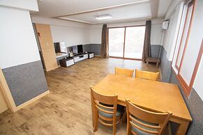 Hyundai Elliot Hotel and Resort