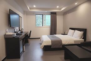 Persimmon Tourist Hotel