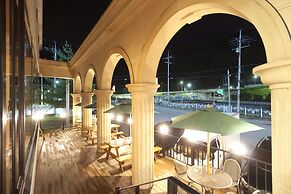 Persimmon Tourist Hotel