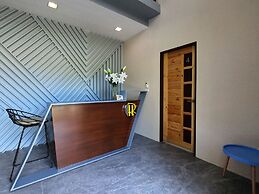 Rold and Roub Home Suites by Cocotel