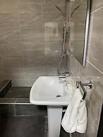 Cosy 3 Bedroom Holiday Apartment for Rent