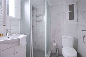 Pop art apartment at Koukaki