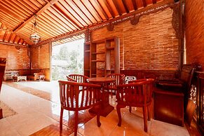 OYO 2327 Pagsis Village