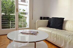 Thiseio a vintage apartment