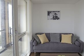 Toothbrush Apartments Waterfront - Adults Only