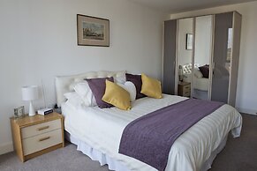 Toothbrush Apartments Waterfront - Adults Only