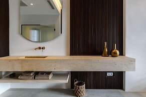 Charisma Hotel and Wellness Suites
