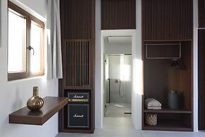 Charisma Hotel and Wellness Suites