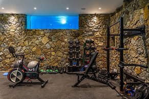 Charisma Hotel and Wellness Suites