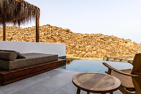 Charisma Hotel and Wellness Suites