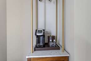 The Draper New York, Tapestry Collection by Hilton