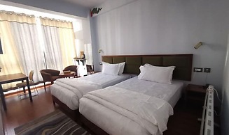 Ludrong Hotel