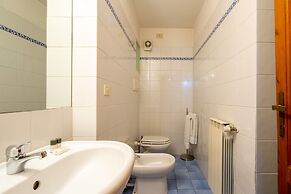 Paradiso 28 by Mmega