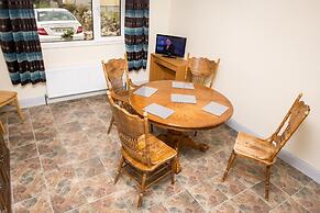 3-bed House in Clonmany With Panoramic Hillside Se