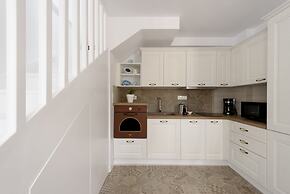 Phaos Cellaria Estate