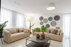 Phaos Cellaria Estate