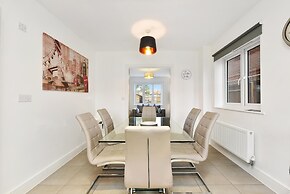 London Heathrow Living Holywell Serviced Houses